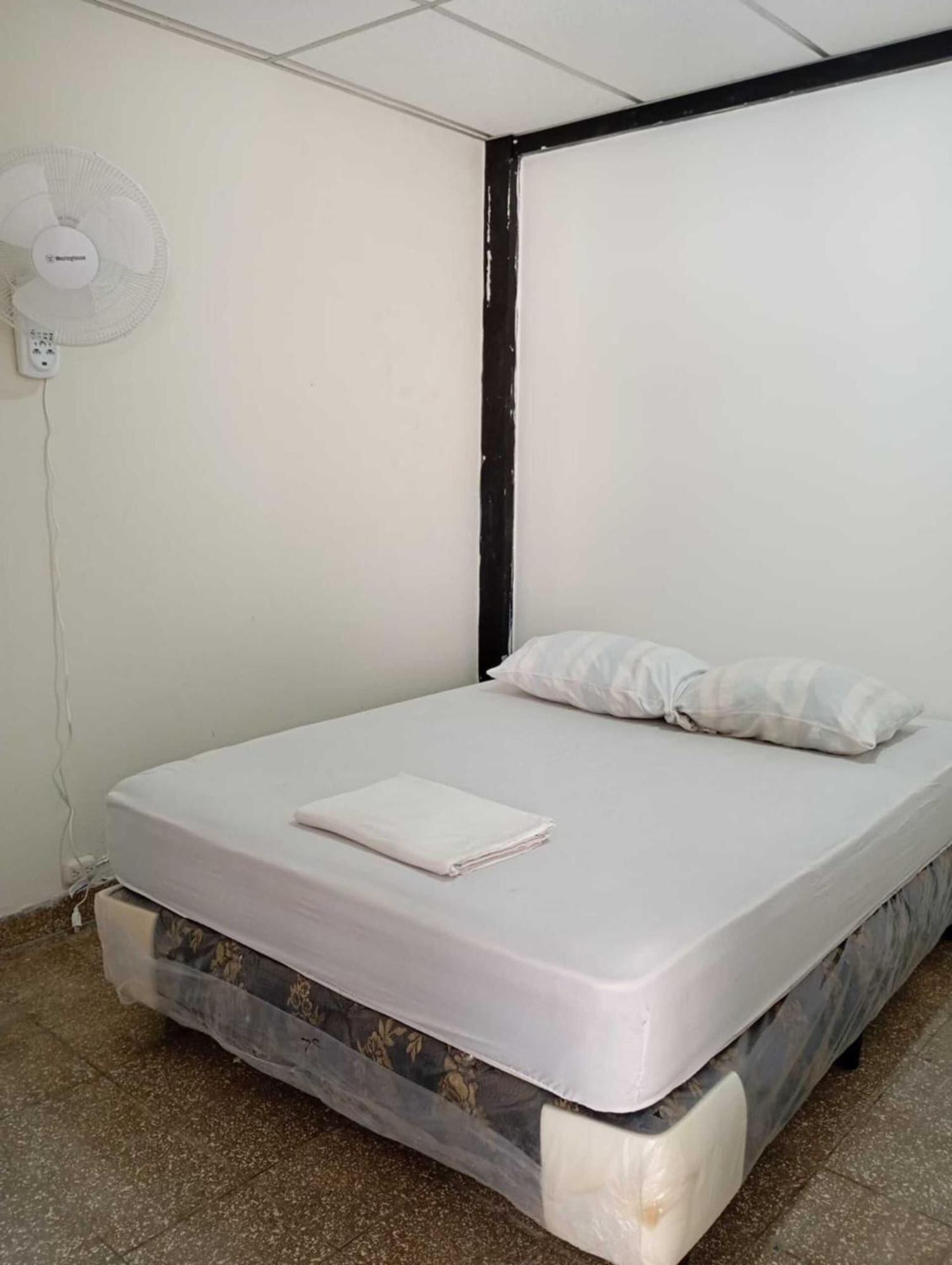 Hostal Natural Santa Ana Exterior photo
